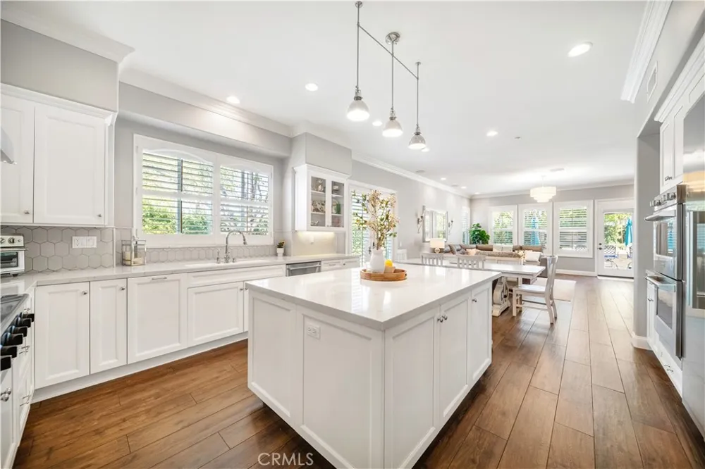 2505 Featherwood Street Westlake Village, CA 91362