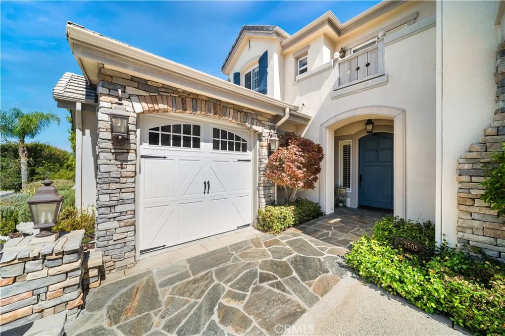 2505 Featherwood Street Westlake Village, CA 91362