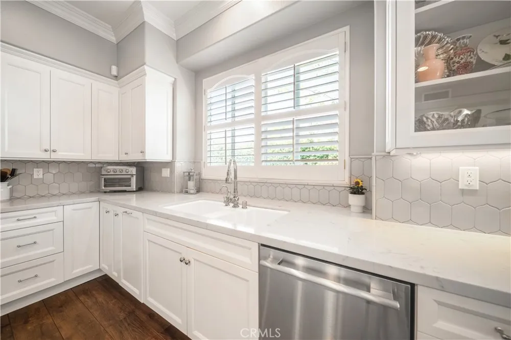 2505 Featherwood Street Westlake Village, CA 91362