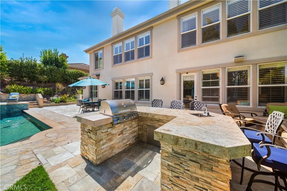 2505 Featherwood Street Westlake Village, CA 91362