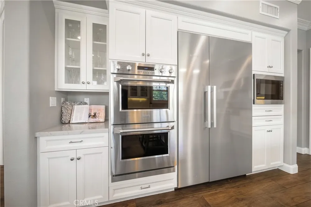 2505 Featherwood Street Westlake Village, CA 91362