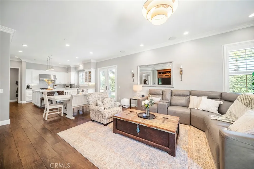 2505 Featherwood Street Westlake Village, CA 91362