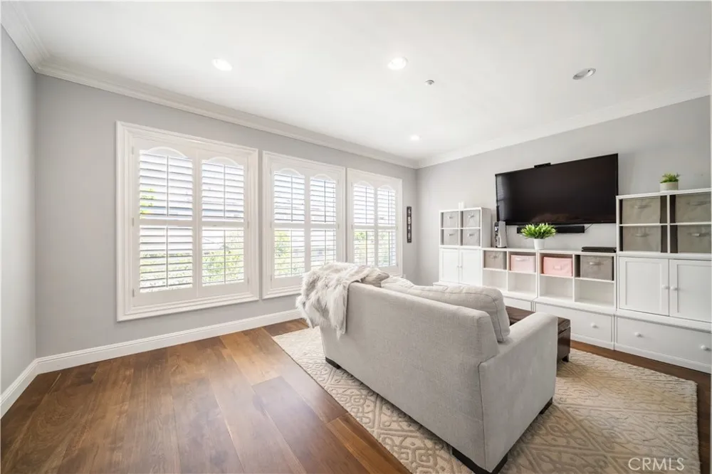 2505 Featherwood Street Westlake Village, CA 91362