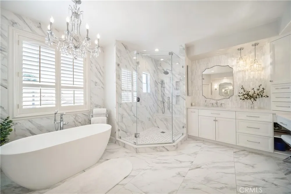 2505 Featherwood Street Westlake Village, CA 91362