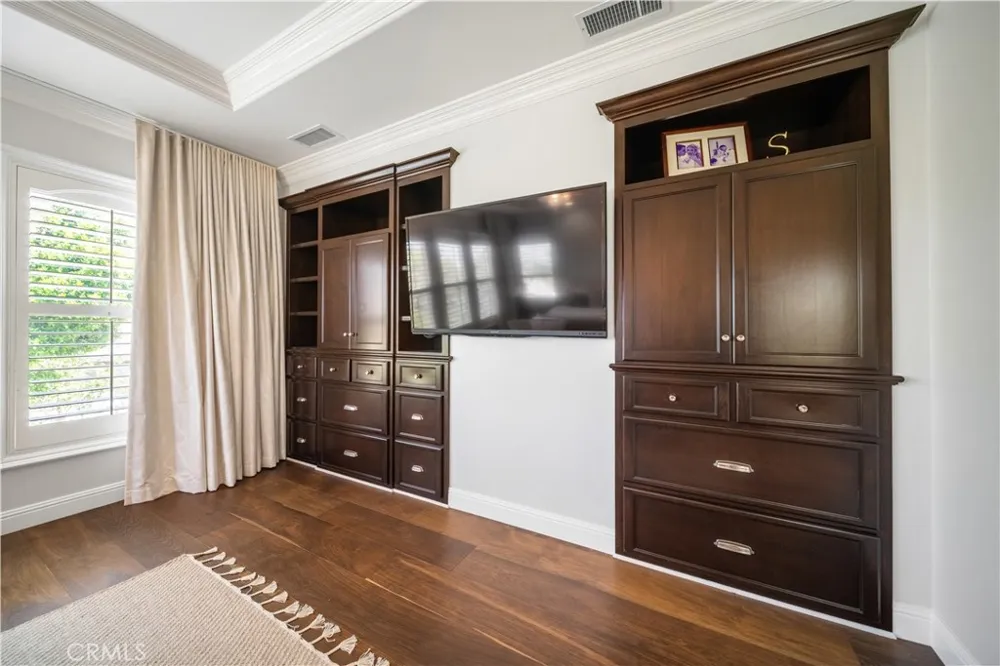 2505 Featherwood Street Westlake Village, CA 91362