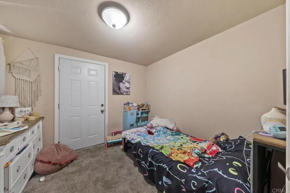826 Ellen Lane El Cajon, CA 92019