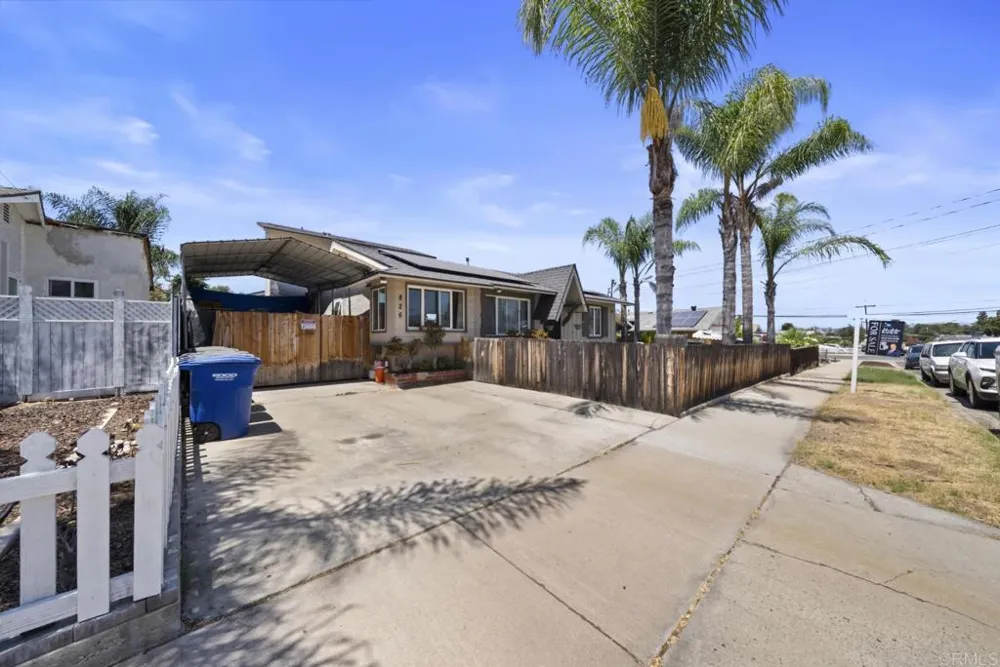 826 Ellen Lane El Cajon, CA 92019