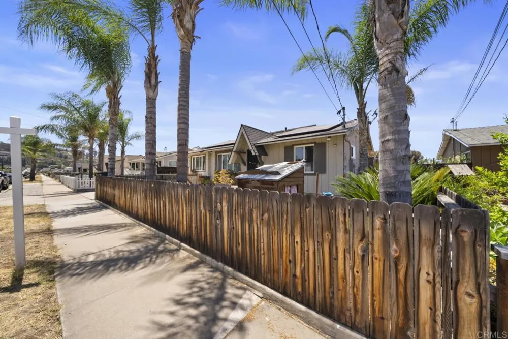 826 Ellen Lane El Cajon, CA 92019