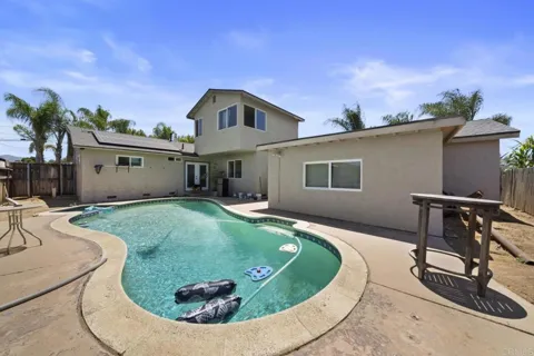 826 Ellen Lane