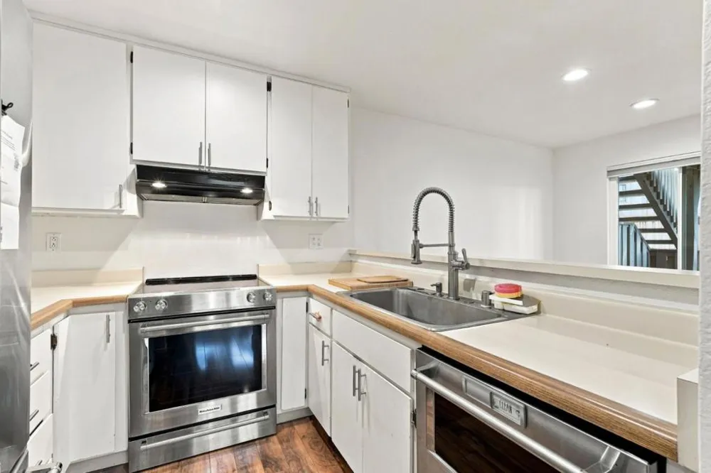 1240 Coyote Creek Place San Jose, CA 95116