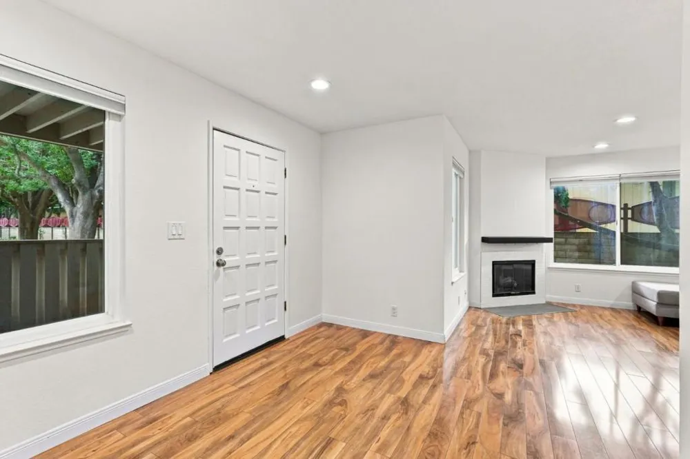 1240 Coyote Creek Place San Jose, CA 95116
