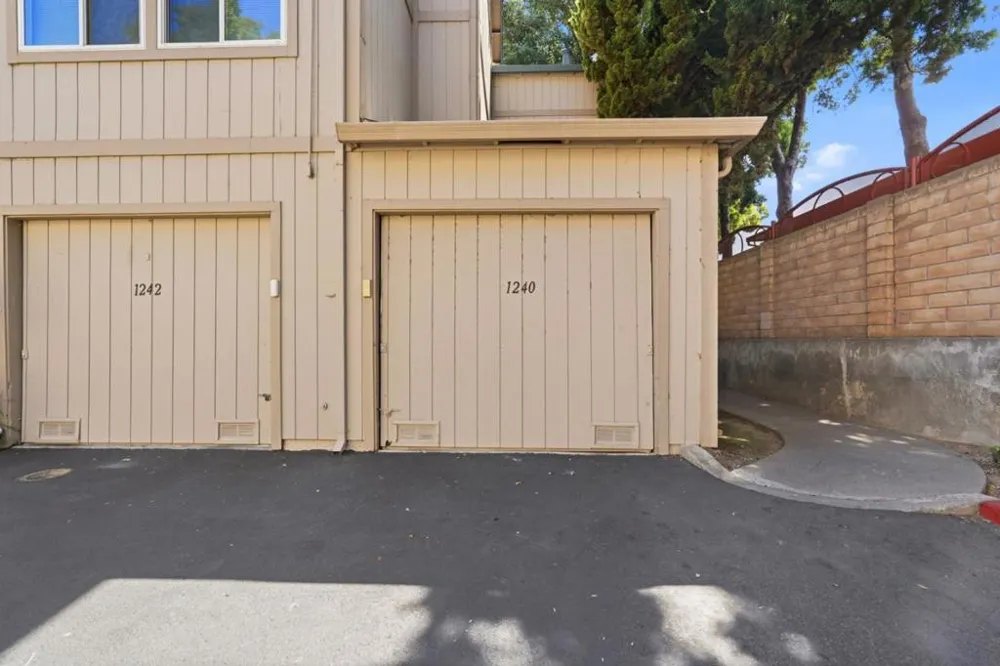 1240 Coyote Creek Place San Jose, CA 95116
