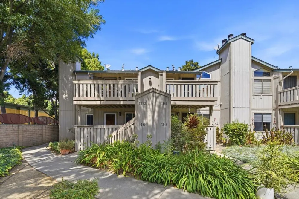 1240 Coyote Creek Place San Jose, CA 95116