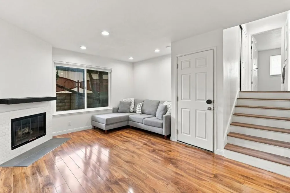 1240 Coyote Creek Place San Jose, CA 95116