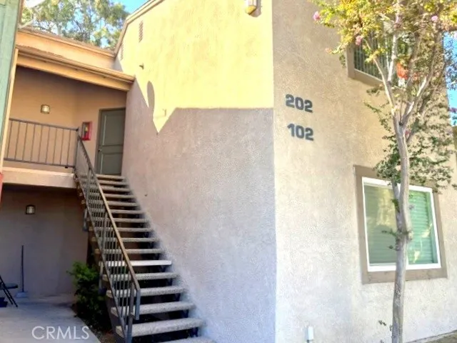 2564 Avenida Del Vista #202 Corona, CA 92882