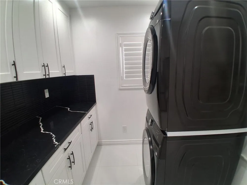 13716 Hoyt Pacoima, CA 91331