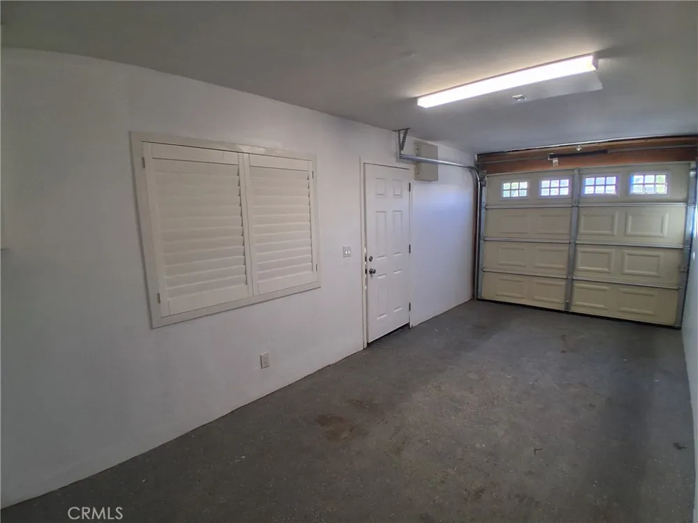 13716 Hoyt Pacoima, CA 91331