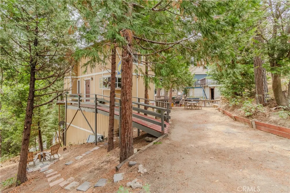 26237 Sky Ridge Twin Peaks, CA 92391