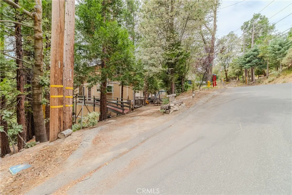 26237 Sky Ridge Twin Peaks, CA 92391