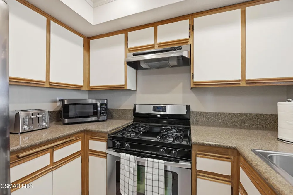 1245 Fitzgerald Road #E Simi Valley, CA 93065