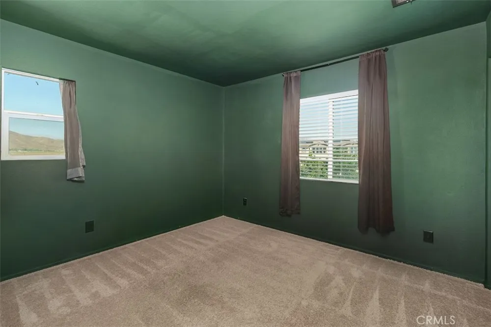 29261 Kentia Court Winchester, CA 92596
