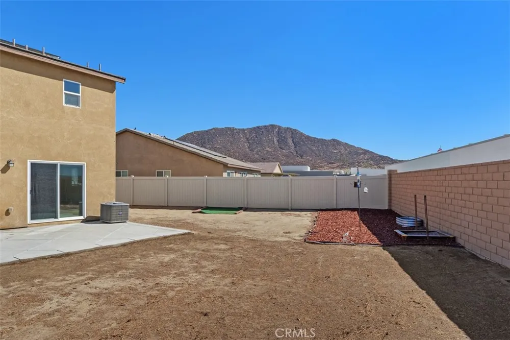 29261 Kentia Court Winchester, CA 92596