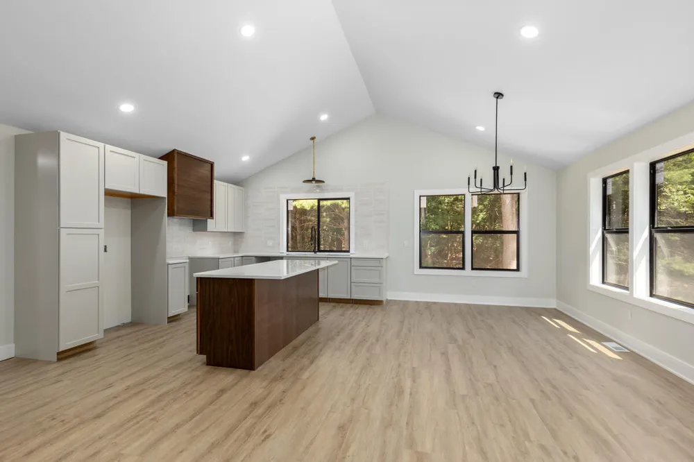 8240 2nd Avenue West Olive, MI 49460