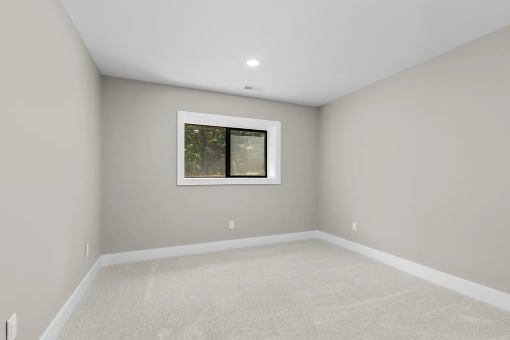 8240 2nd Avenue West Olive, MI 49460