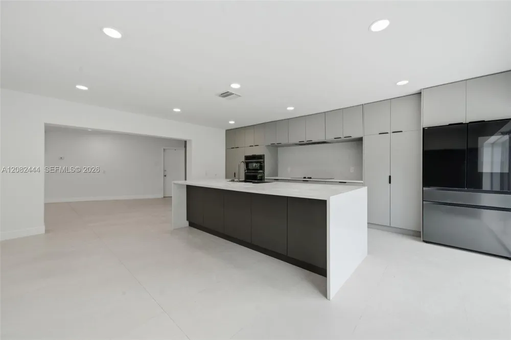 6700 E Tropical Way Plantation, FL 33317