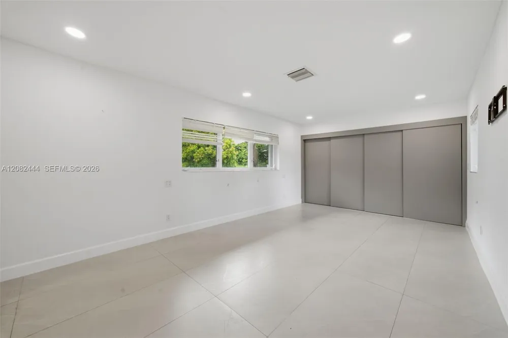 6700 E Tropical Way Plantation, FL 33317