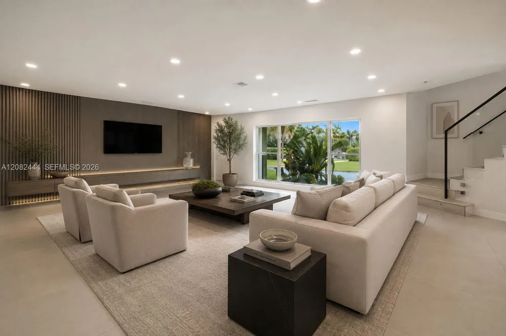 6700 E Tropical Way Plantation, FL 33317