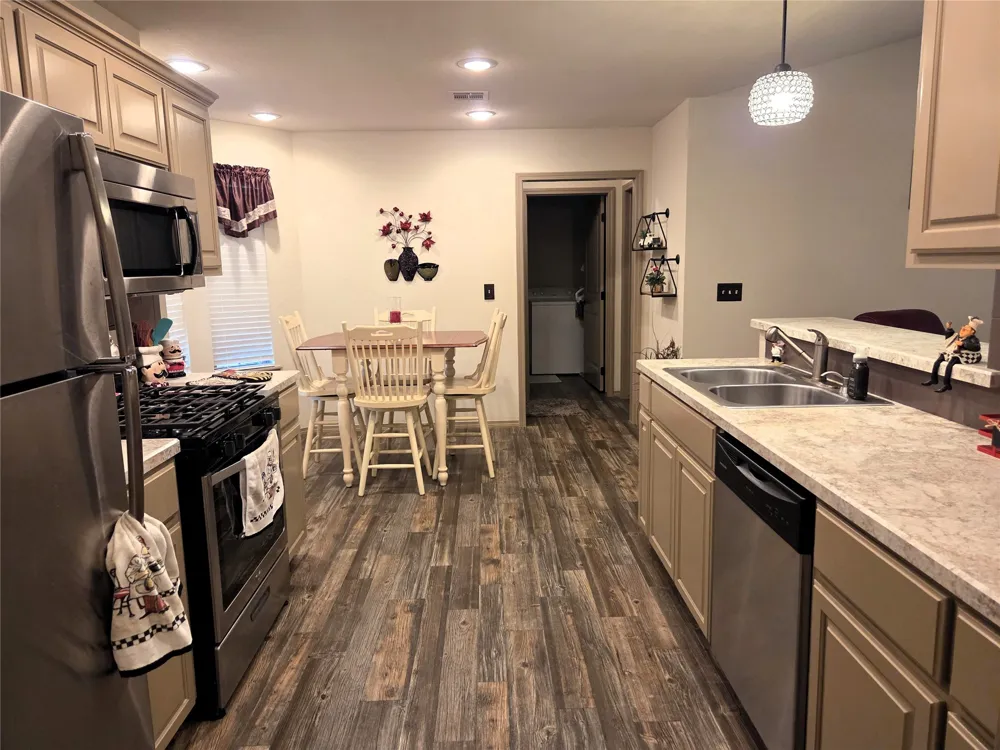 192 Twin Creeks Lane Pryor, OK 74361