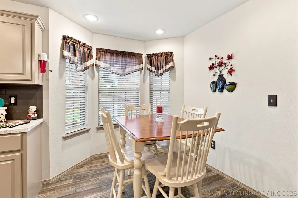 192 Twin Creeks Lane Pryor, OK 74361