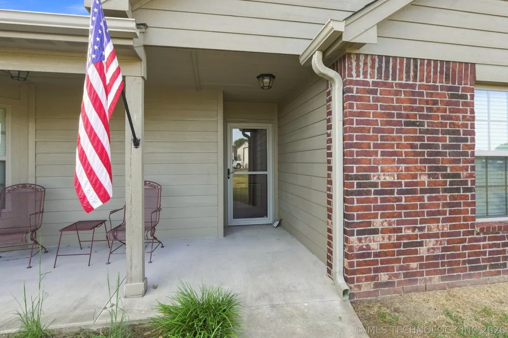 192 Twin Creeks Lane Pryor, OK 74361