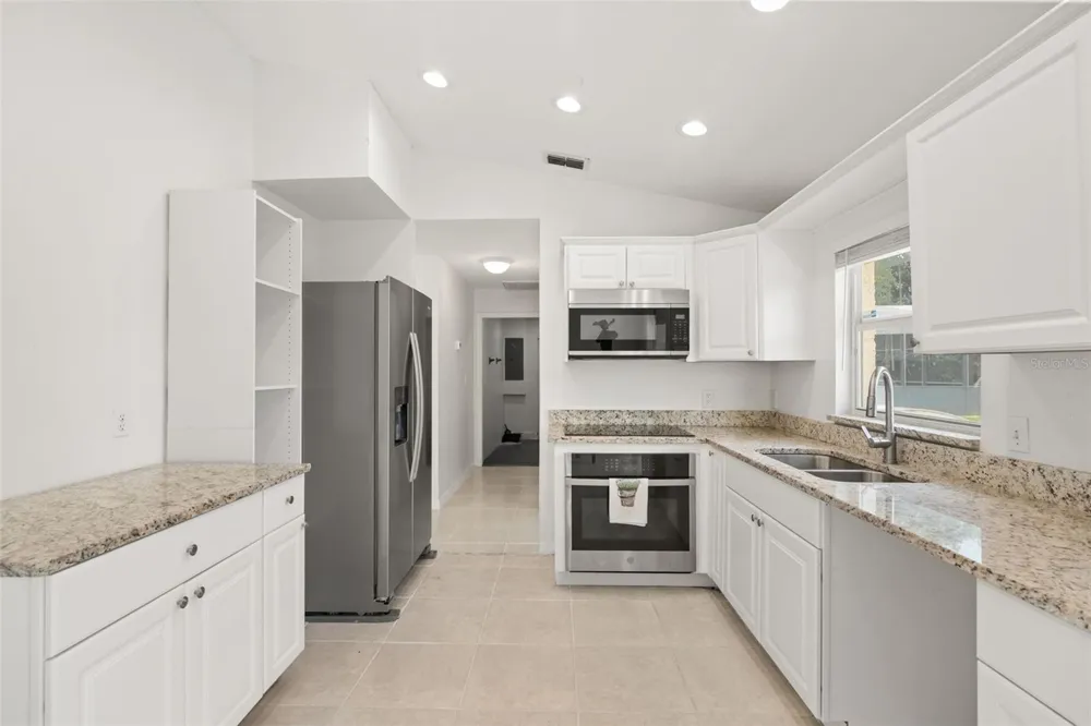 605 TAMARIN LANE Kissimmee, FL 34759