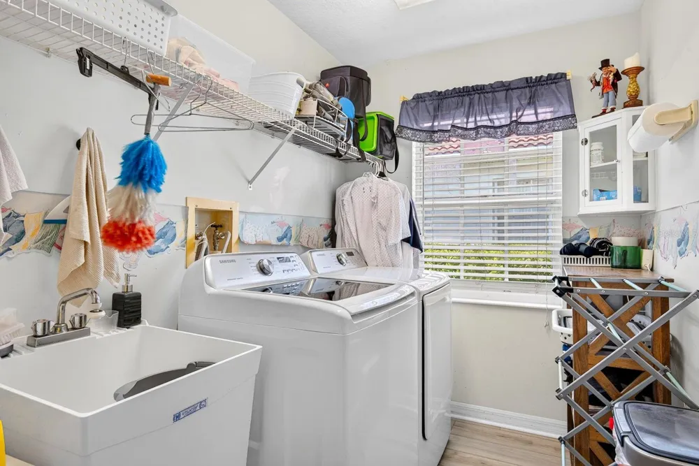 7124 MELROSE PLACE Bradenton, FL 34203