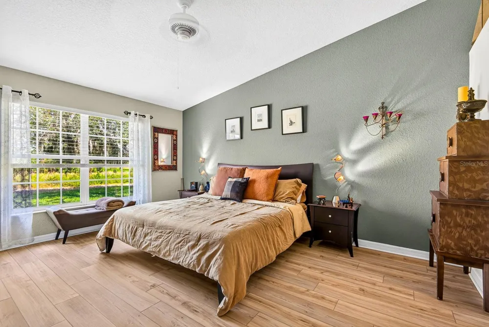 7124 MELROSE PLACE Bradenton, FL 34203