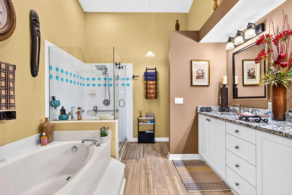 7124 MELROSE PLACE Bradenton, FL 34203