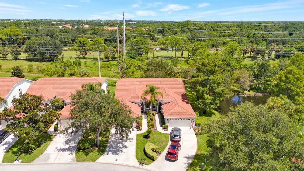 7124 MELROSE PLACE Bradenton, FL 34203