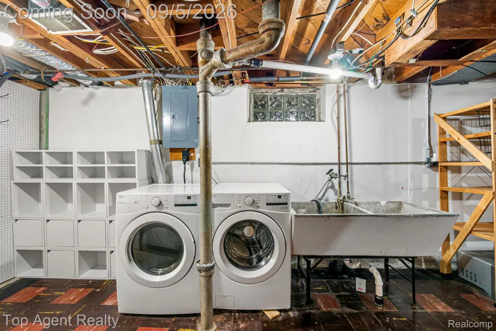 2925 Alexander Avenue Royal Oak City, MI 48073