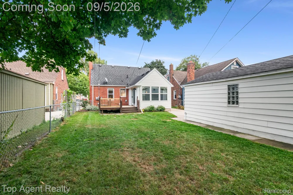 2925 Alexander Avenue Royal Oak City, MI 48073