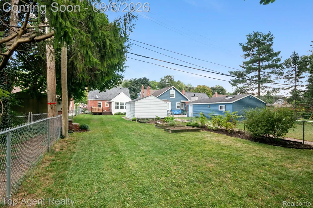 2925 Alexander Avenue Royal Oak City, MI 48073