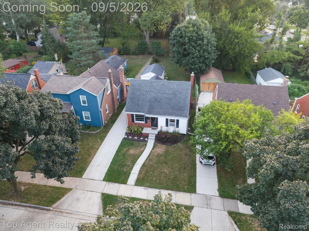 2925 Alexander Avenue Royal Oak City, MI 48073