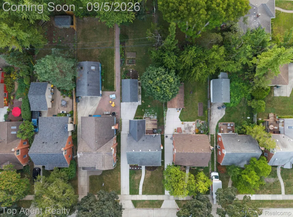 2925 Alexander Avenue Royal Oak City, MI 48073