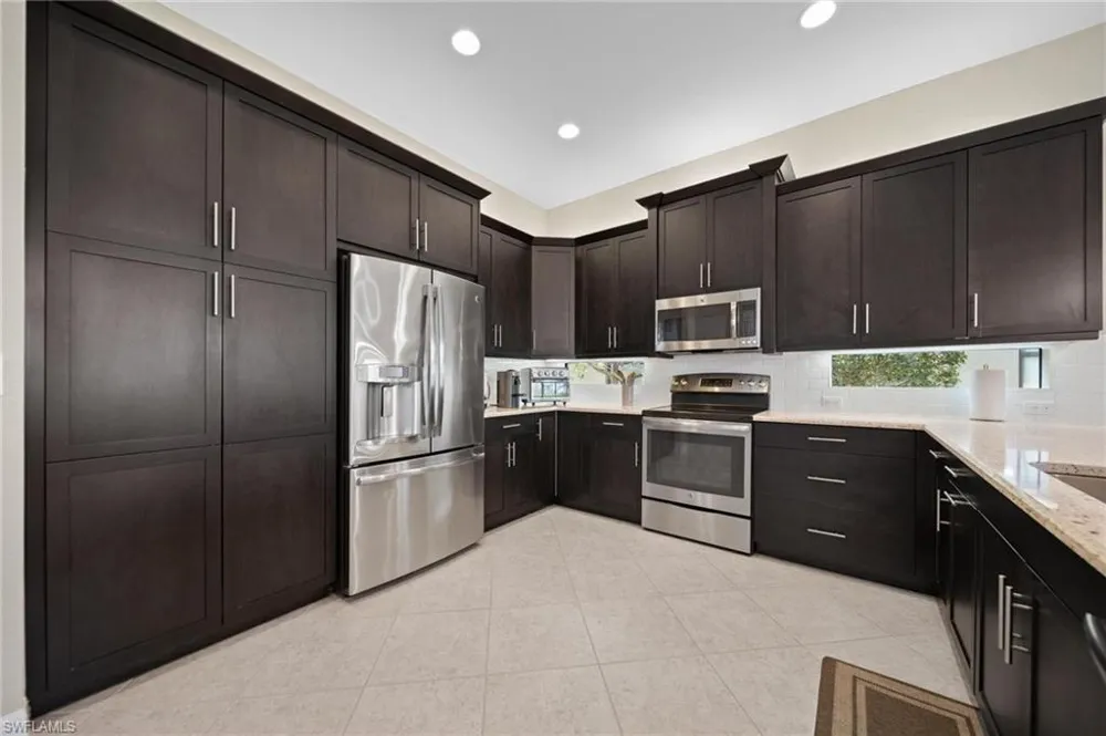 2866 Cinnamon Bay Circle Naples, FL 34119