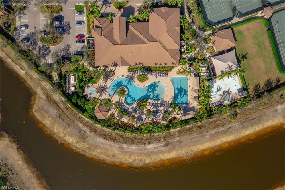 2866 Cinnamon Bay Circle Naples, FL 34119