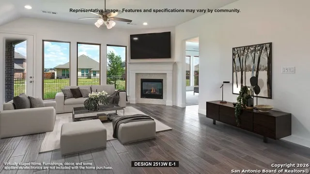 173 Mountain Oak Castroville, TX 78009