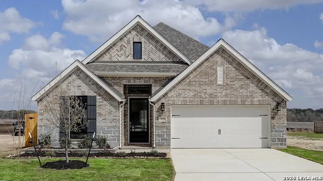 172 Mountain Oak Castroville, TX 78009