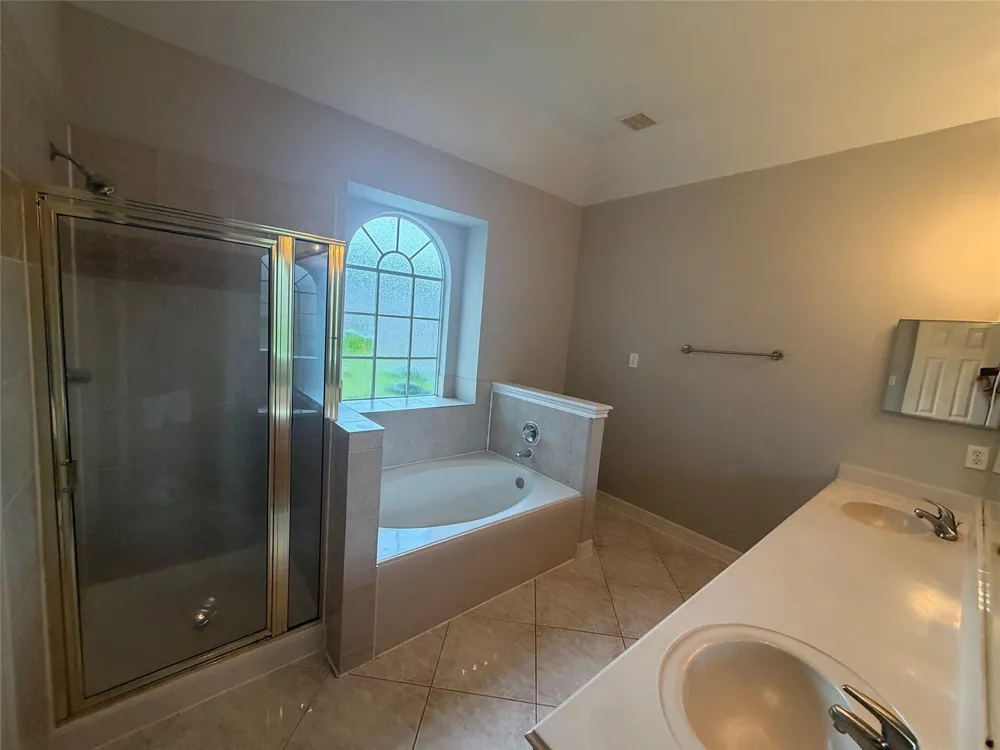 4163 Surreydon Drive Houston, TX 77014