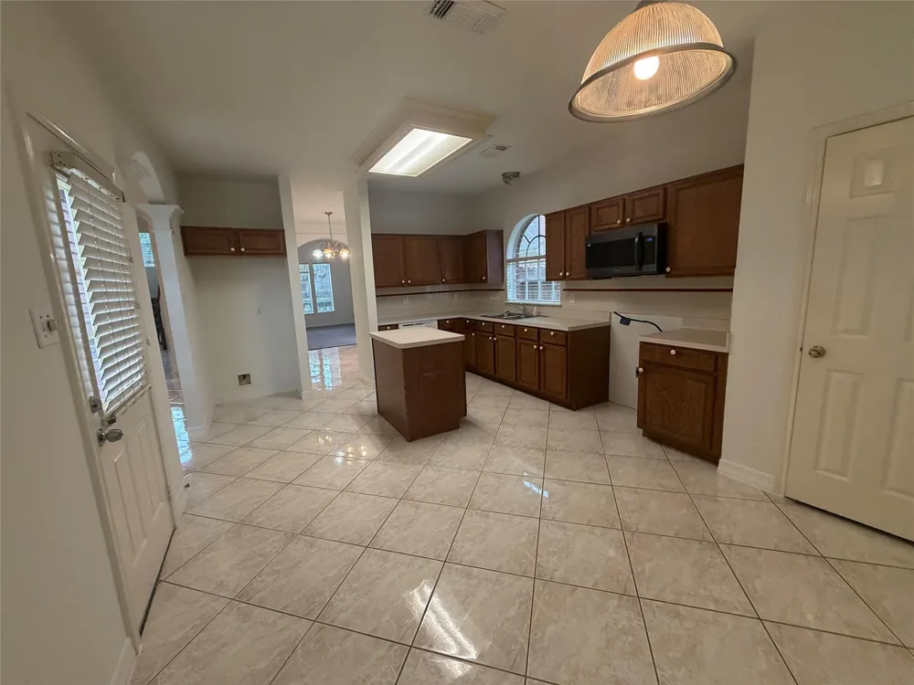 4163 Surreydon Drive Houston, TX 77014